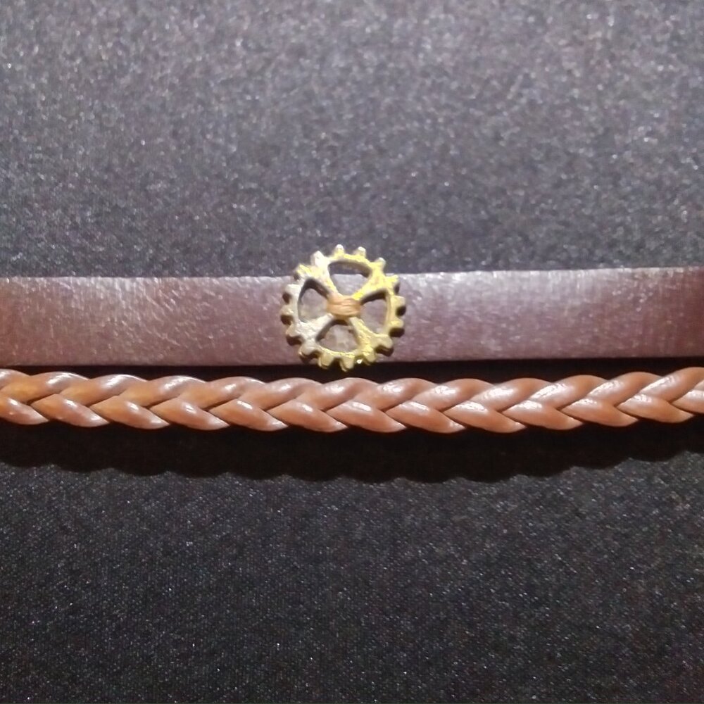 Braided leather bracelet with gear